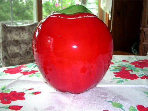 VINTAGE 40'S - 60'S APPLE COOKIE JAR